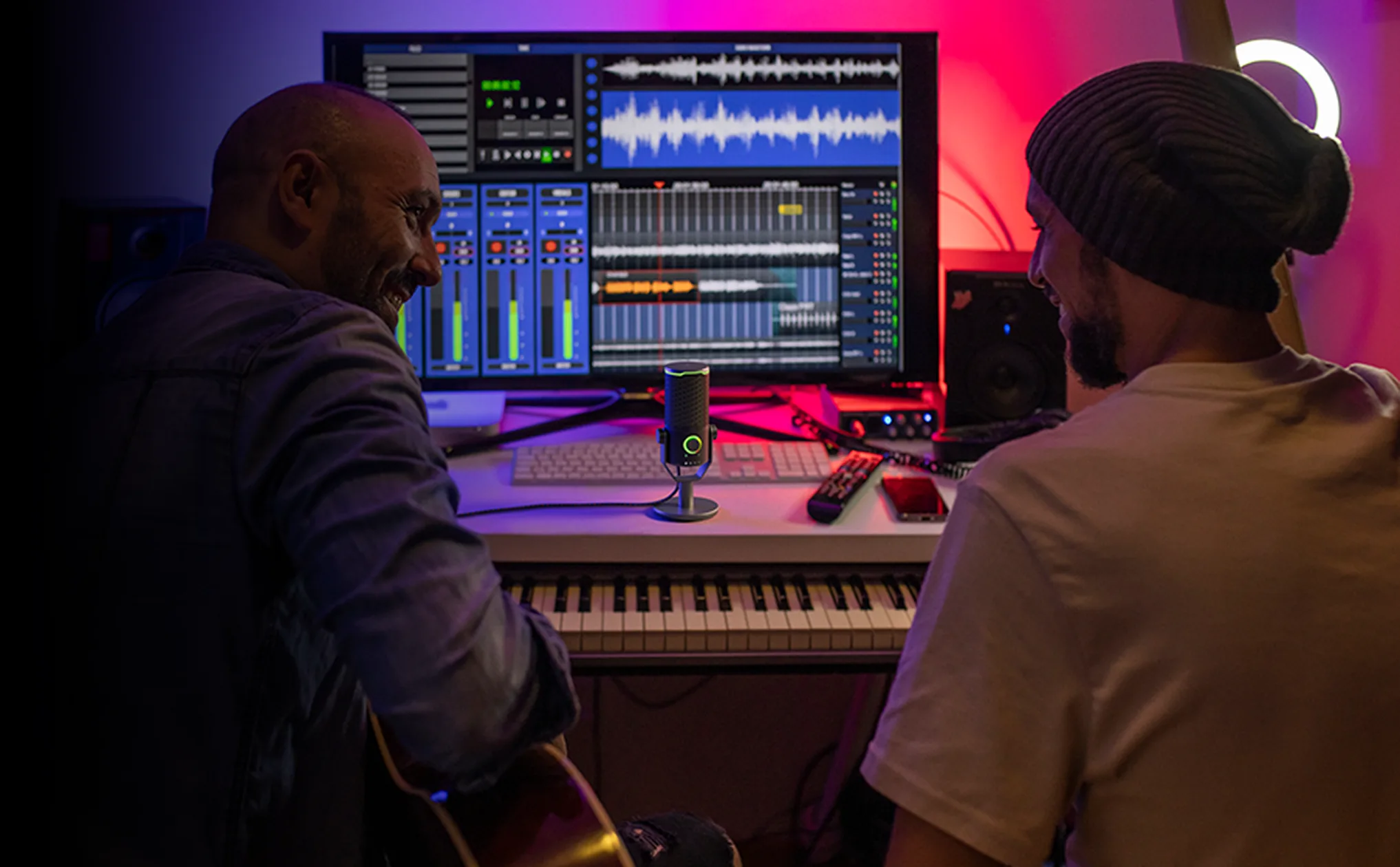 בחירה מארבע תבניות איסוף קול