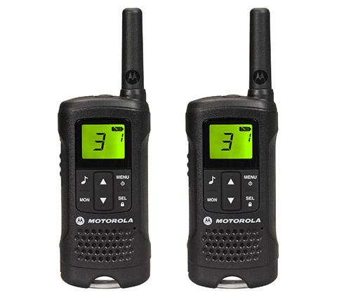 זוג מכשירי קשר Motorola TLKR T61 בצבע שחור