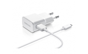מטען קיר Samsung הכולל חיבור USB-A הספק עד כ- 15W כולל כבל  USB-A ל-  Micro USB